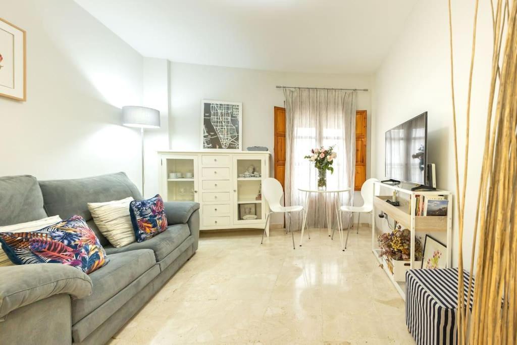 Pajaritos Center Suite By Valcambre Sevilla Buitenkant foto