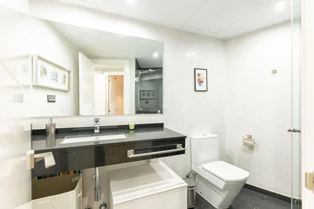 Pajaritos Center Suite By Valcambre Sevilla Buitenkant foto
