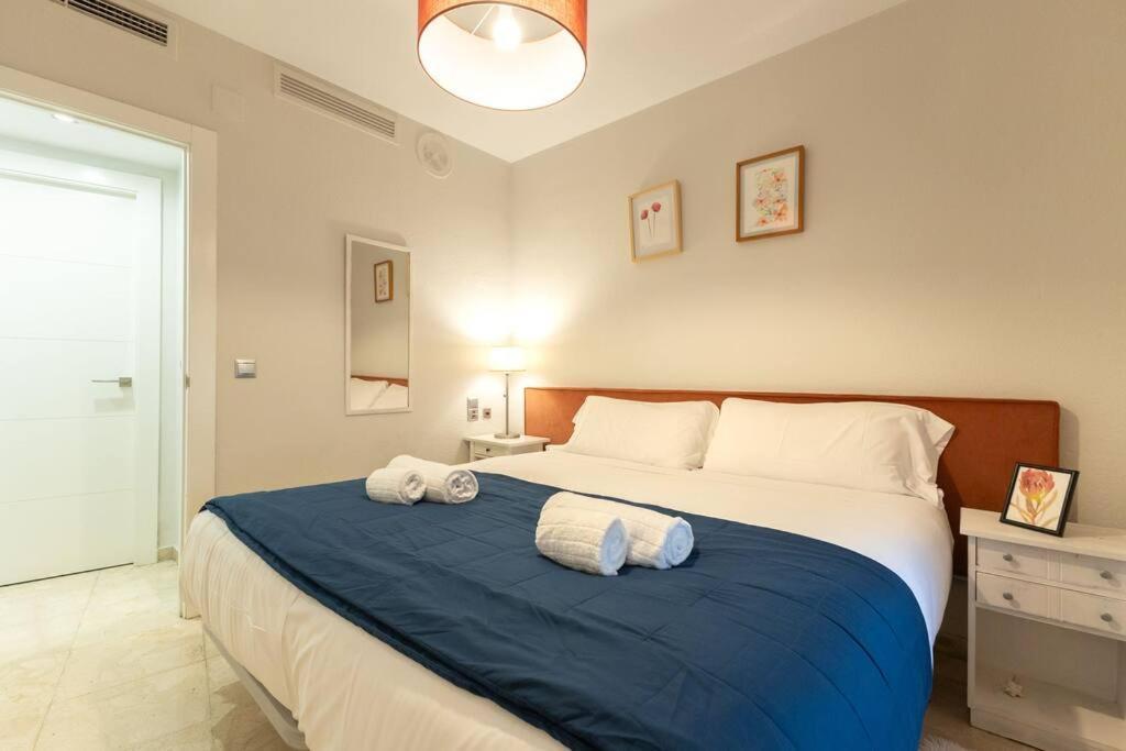 Pajaritos Center Suite By Valcambre Sevilla Buitenkant foto